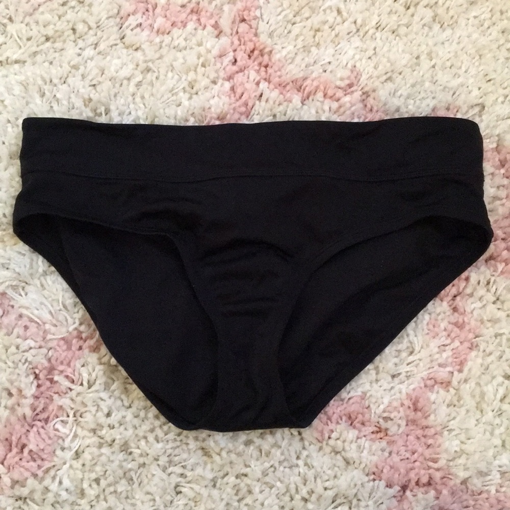 Women's medium Nike Bikini bottoms barely worn